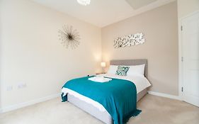Station Suites